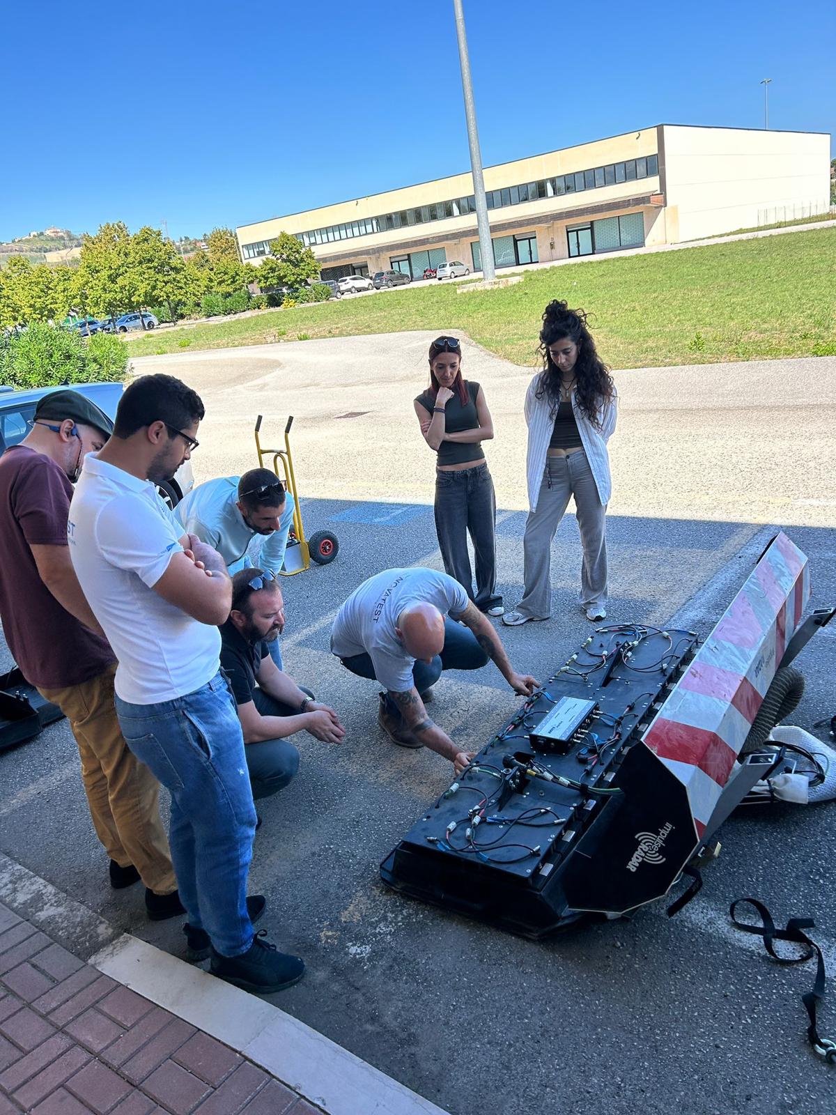 Formazione pratica sull'antenna GPR multiarray Impulse Radar Raptor